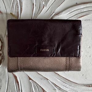 Fossil Ellis multifunction leather tri-fold wallet in brown and metallic taupe